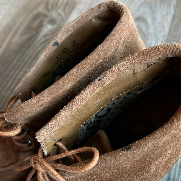 Aiden GC heeled ankle booties with slight wear tie up feature + 4” heel … - Picture 6 of 7